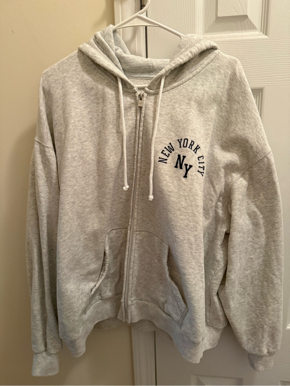NYC zip up sweatshirt